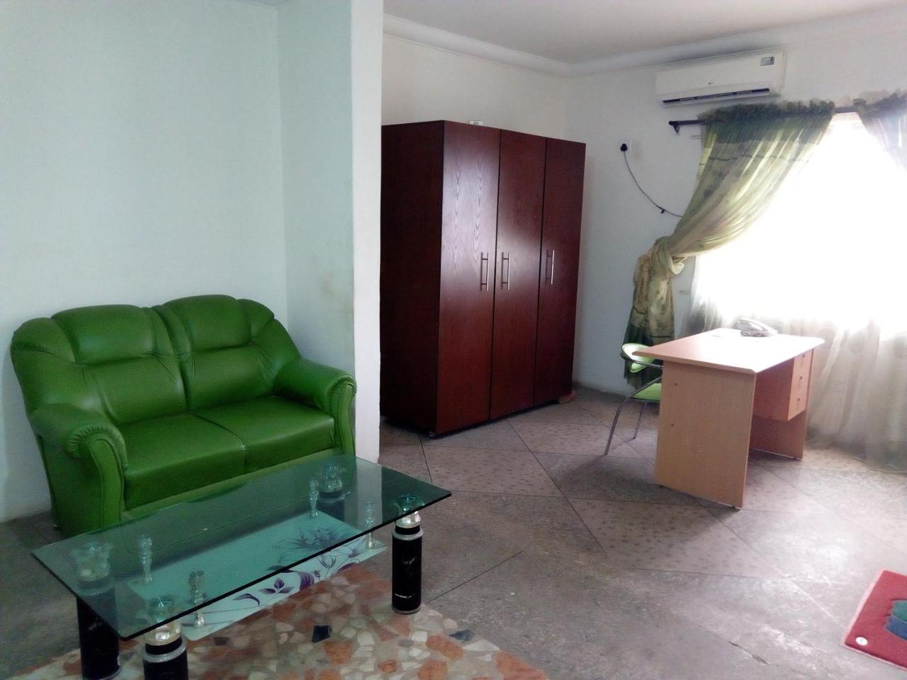 Royal Green Guest House Abeokuta Exteriör bild