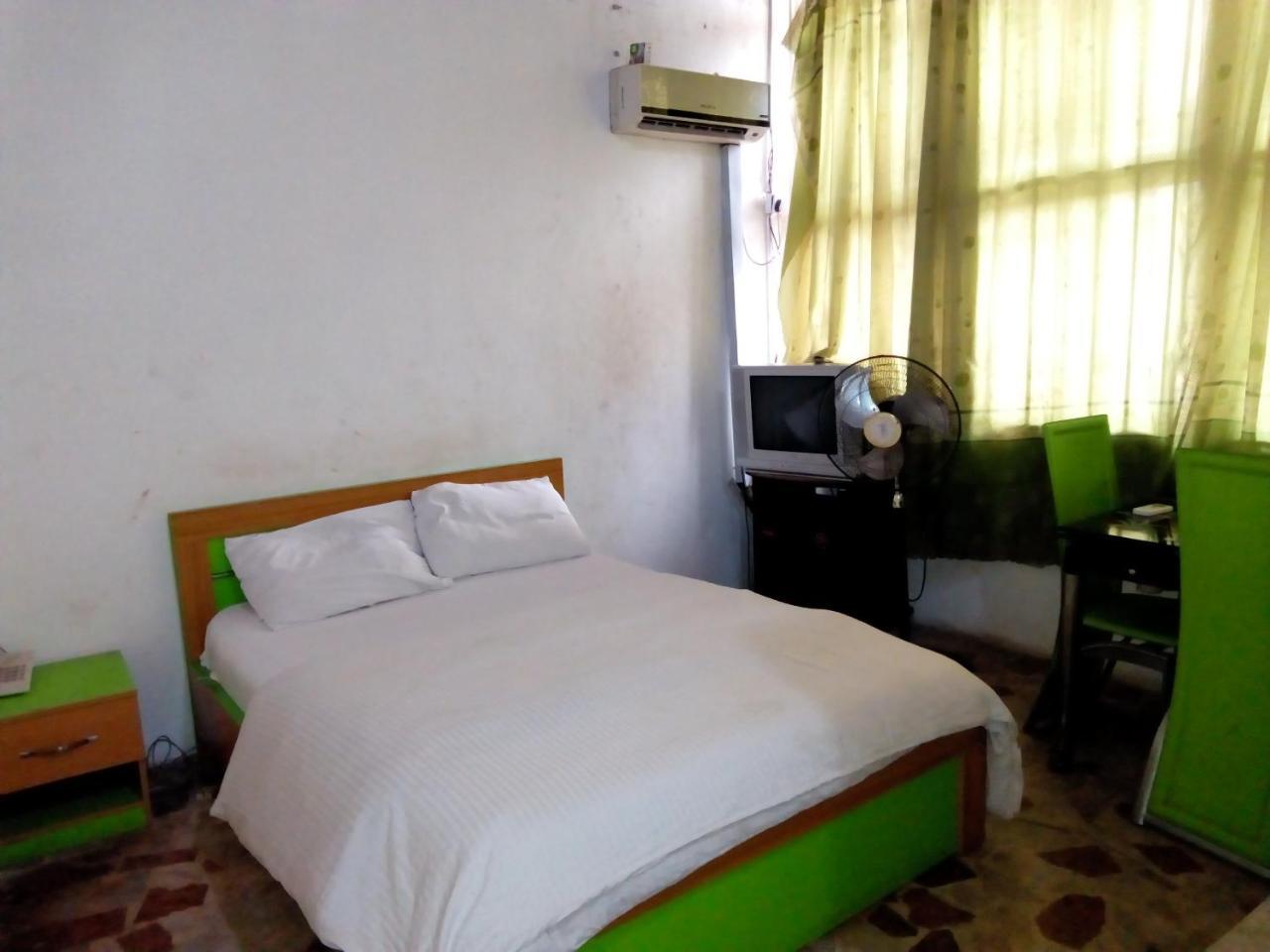 Royal Green Guest House Abeokuta Exteriör bild