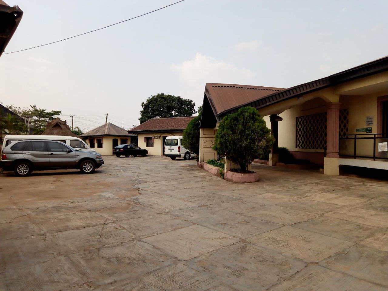 Royal Green Guest House Abeokuta Exteriör bild